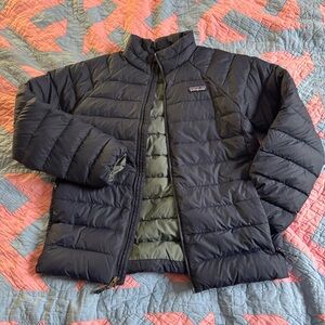 PATAGONIA kid’s down jacket size M 10